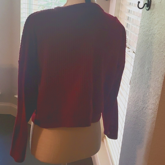 Sweater - crop top - Picture 2 of 3
